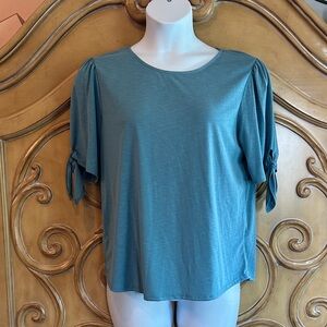 NWT Green Envelope Chic Teal Women's Blouse with Tie Sleeves